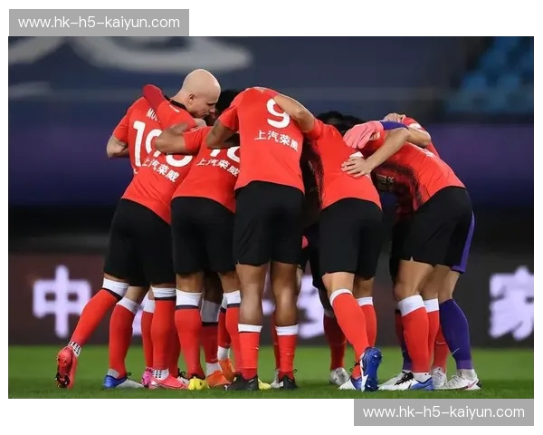 黔山壮志对决浦江雄心：贵州队vs上海上港，一场关于尊严与热血的绿茵史诗